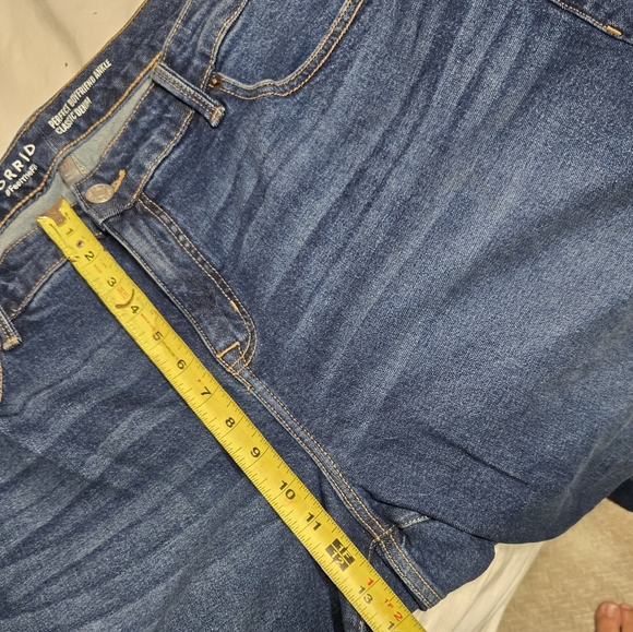Torrid Perfect Boyfriend Ankle Jeans Feel The Fit Sz 22 Tall - Picture 10 of 13